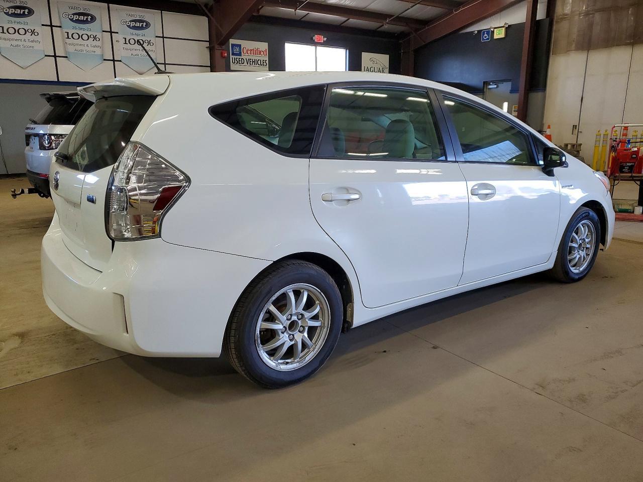 2012 TOYOTA PRIUS V