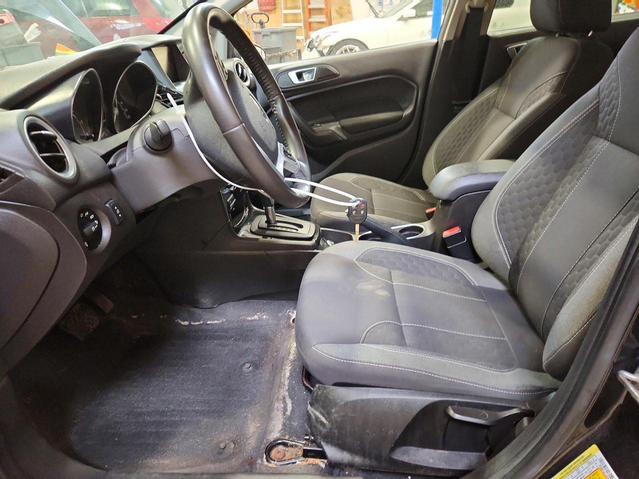 2015 FORD Fiesta