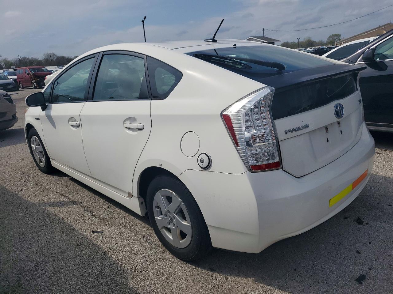 2011 TOYOTA PRIUS