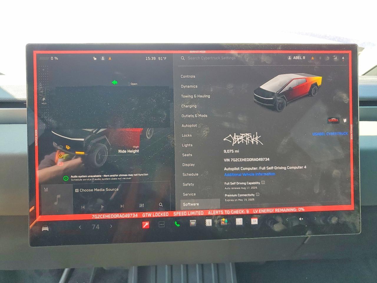 2024 TESLA Cybertruck