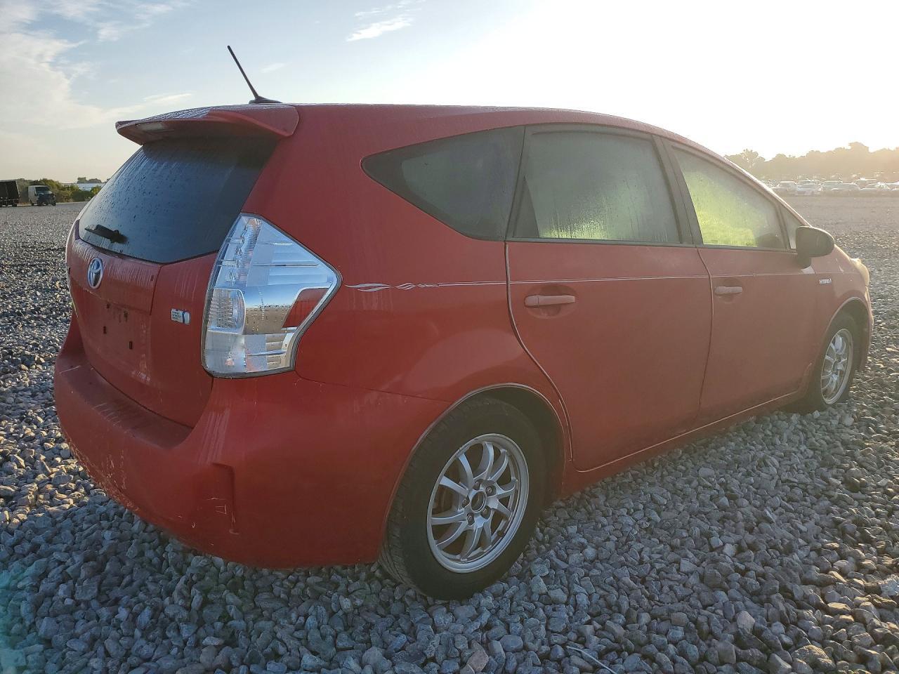 2012 TOYOTA PRIUS V