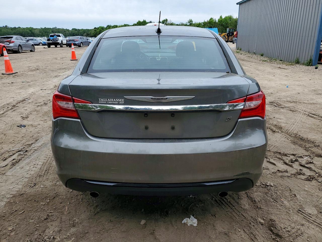 2013 CHRYSLER 200