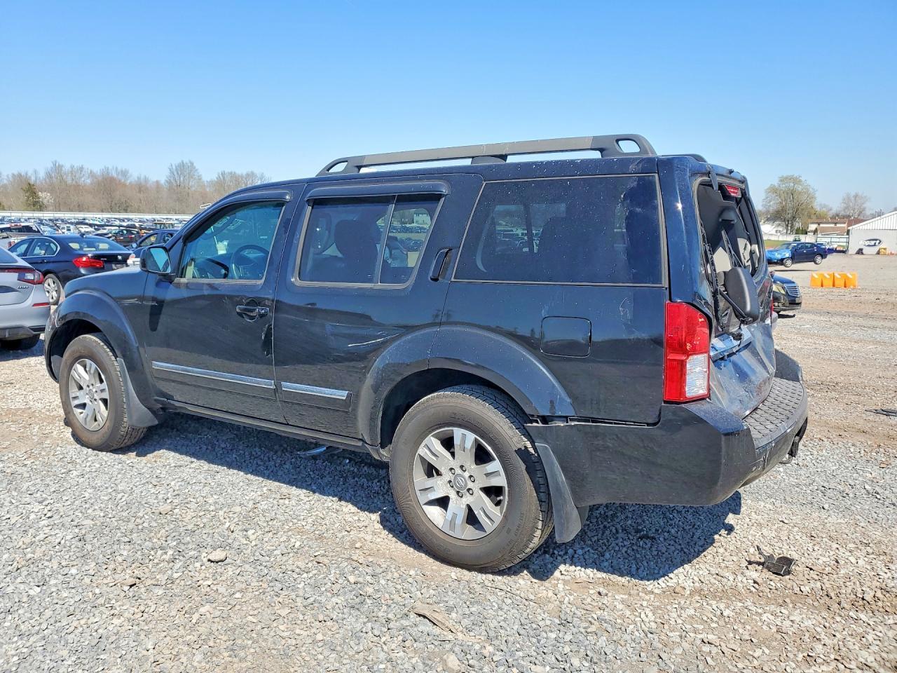 2012 NISSAN PATHFINDER