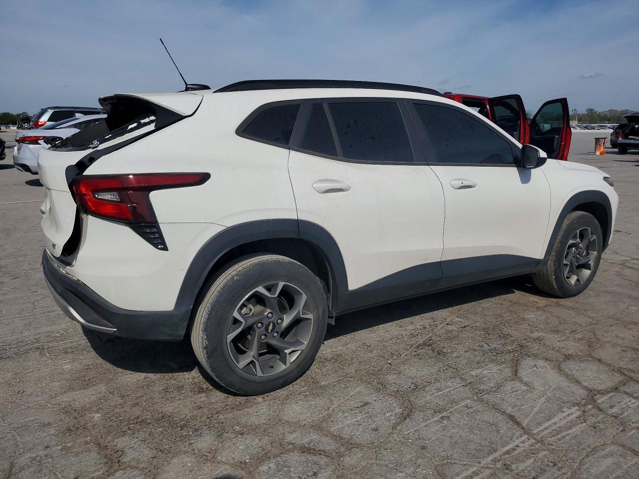 2024 CHEVROLET TRAX
