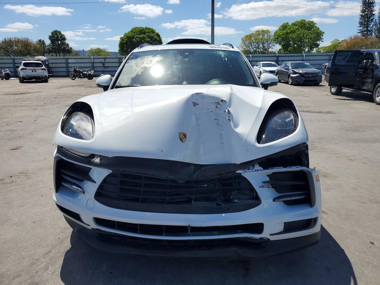 2021 PORSCHE Macan