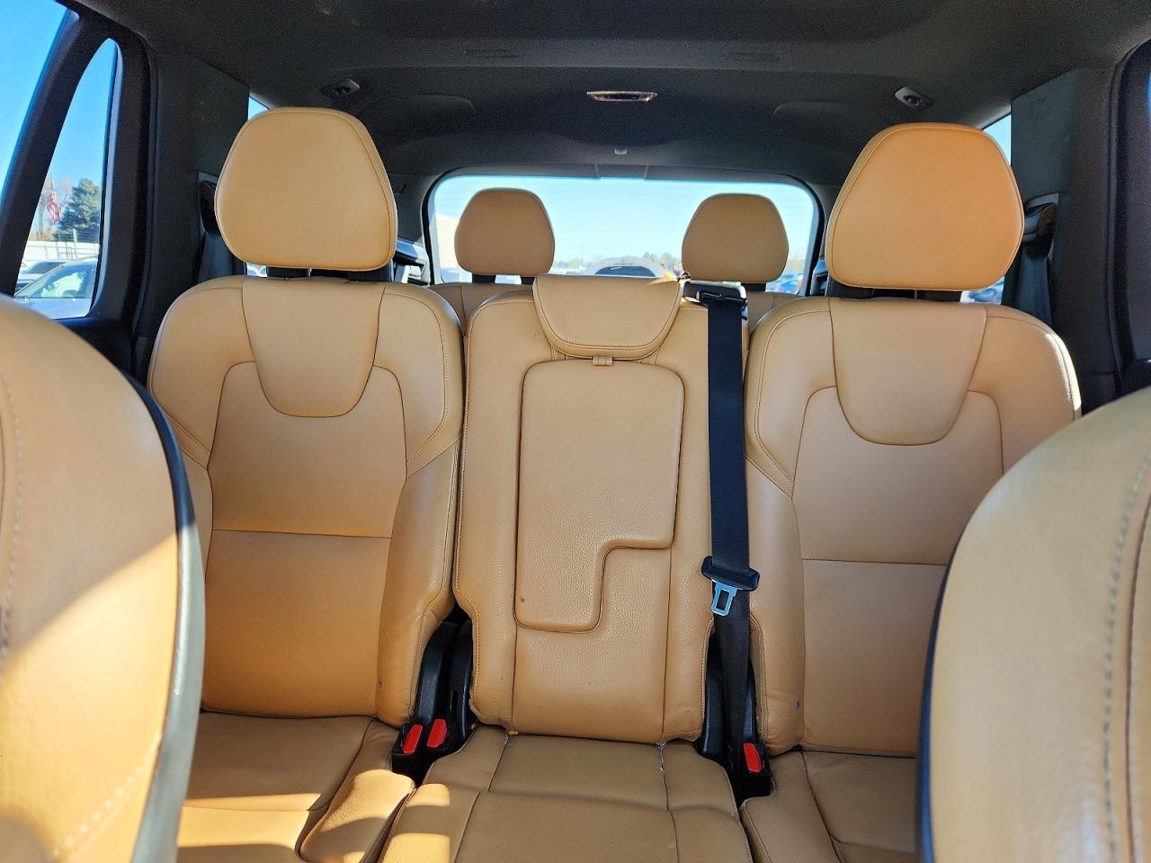 2018 VOLVO XC90