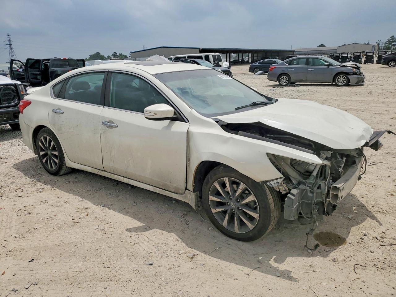 2016 NISSAN ALTIMA