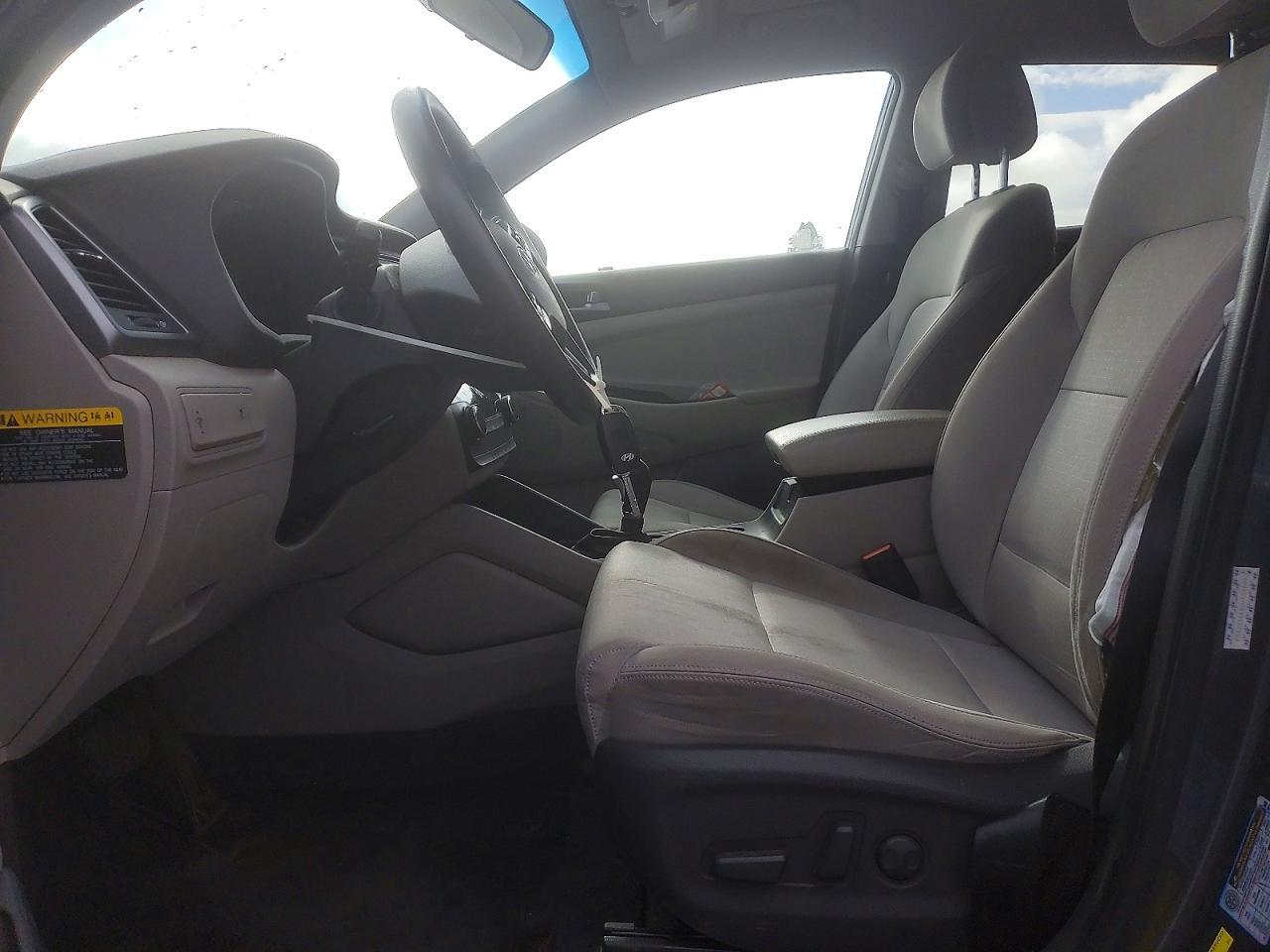 2016 HYUNDAI TUCSON