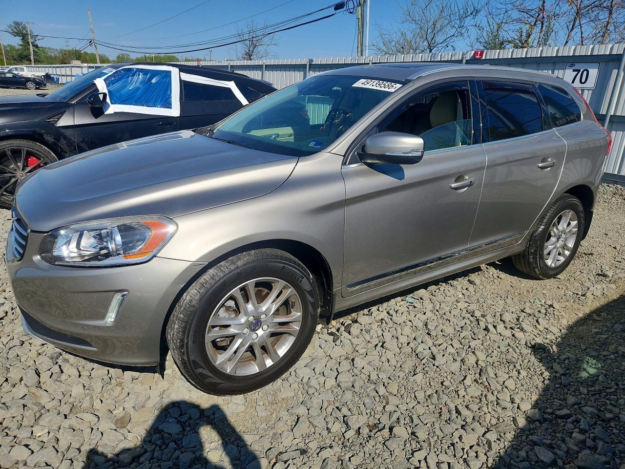 2016 VOLVO XC60