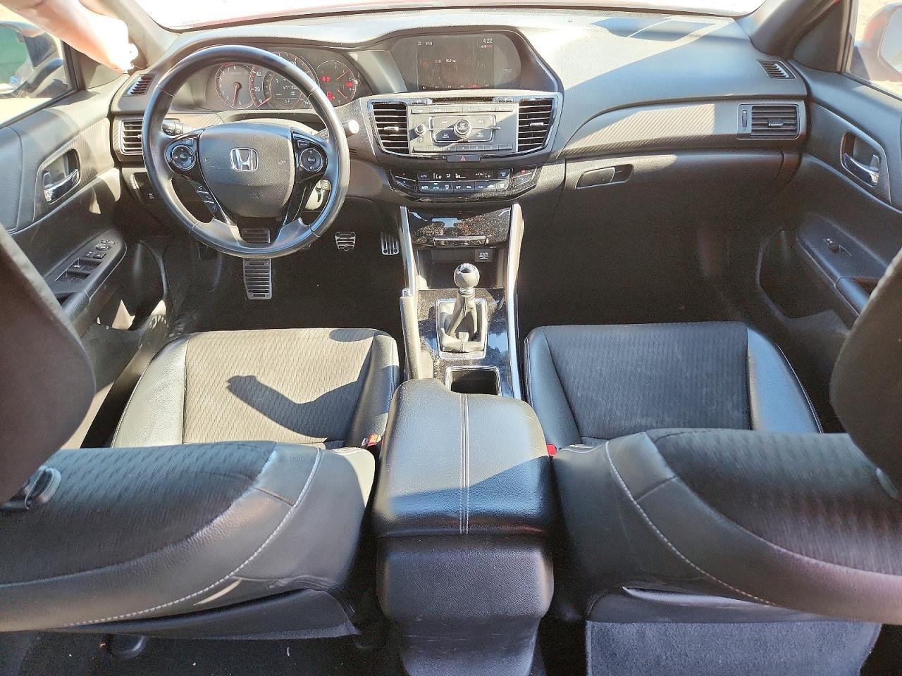 2017 HONDA ACCORD