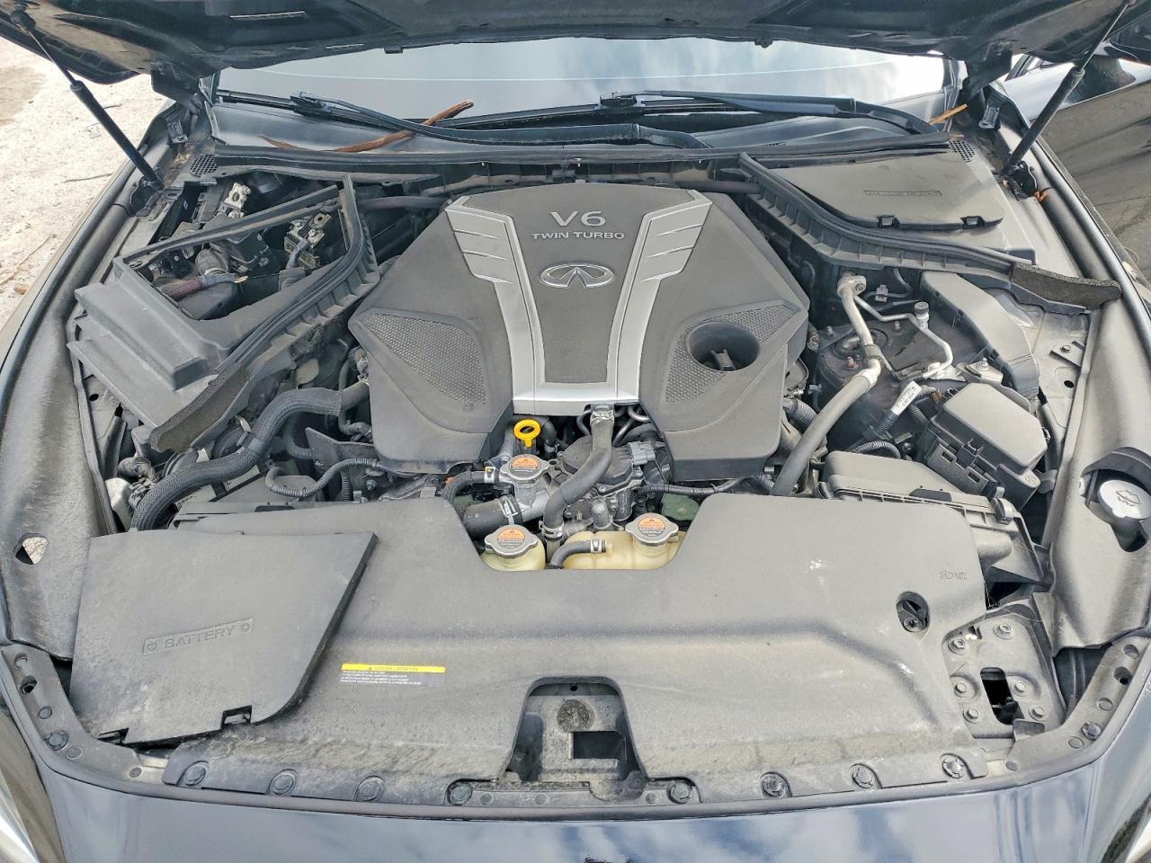 2016 INFINITI Q50