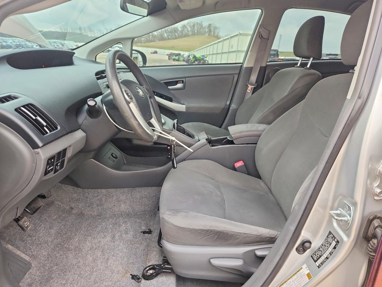 2011 TOYOTA PRIUS