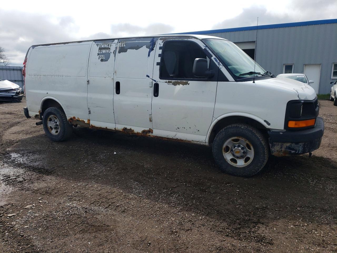 2010 CHEVROLET EXPRESS 2500
