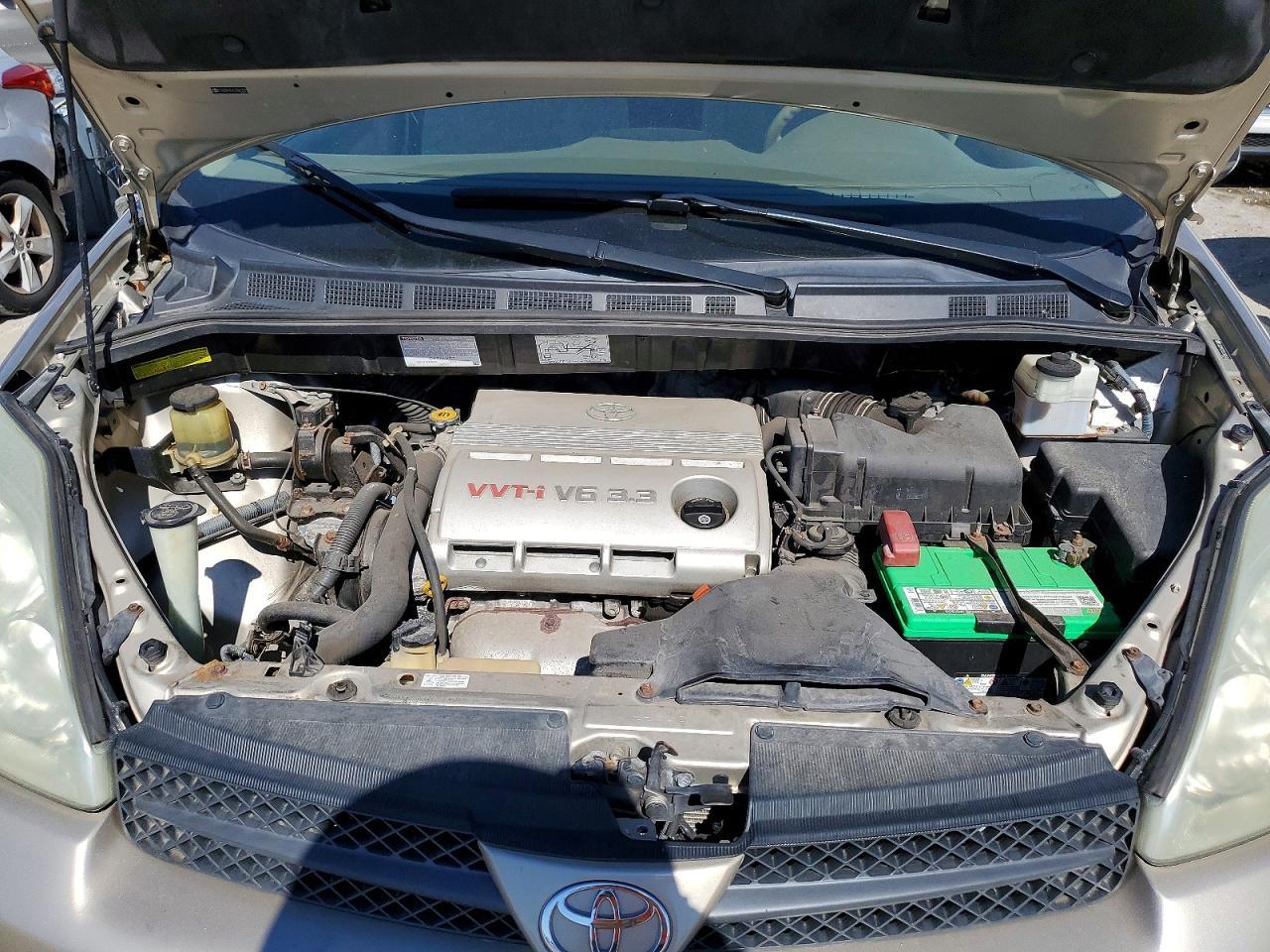 2005 TOYOTA SIENNA