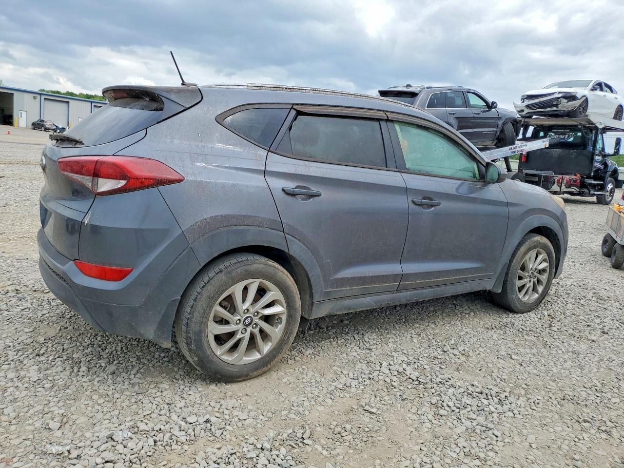 2016 HYUNDAI TUCSON