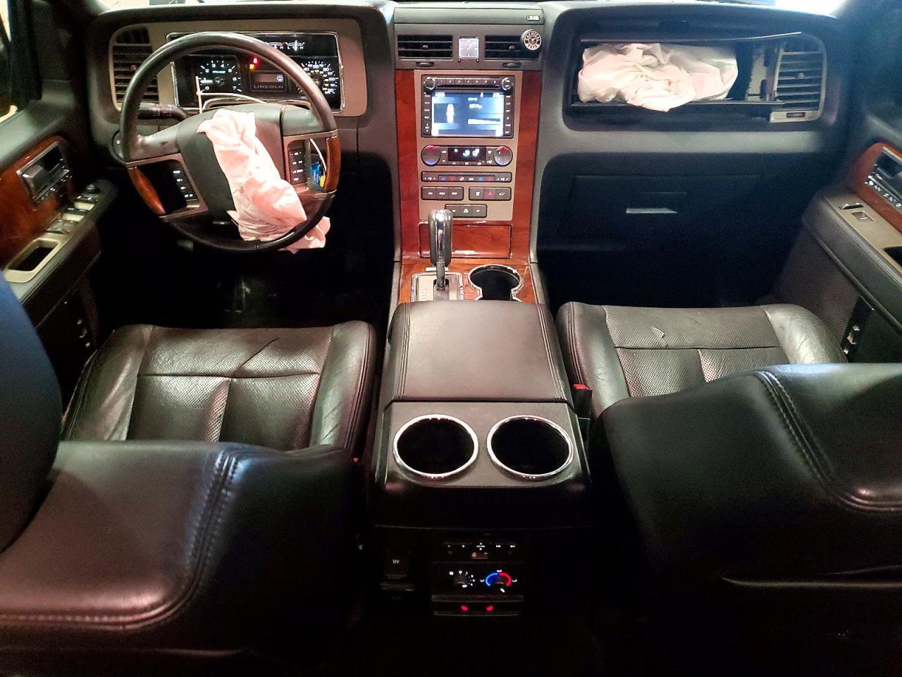2014 LINCOLN Navigator