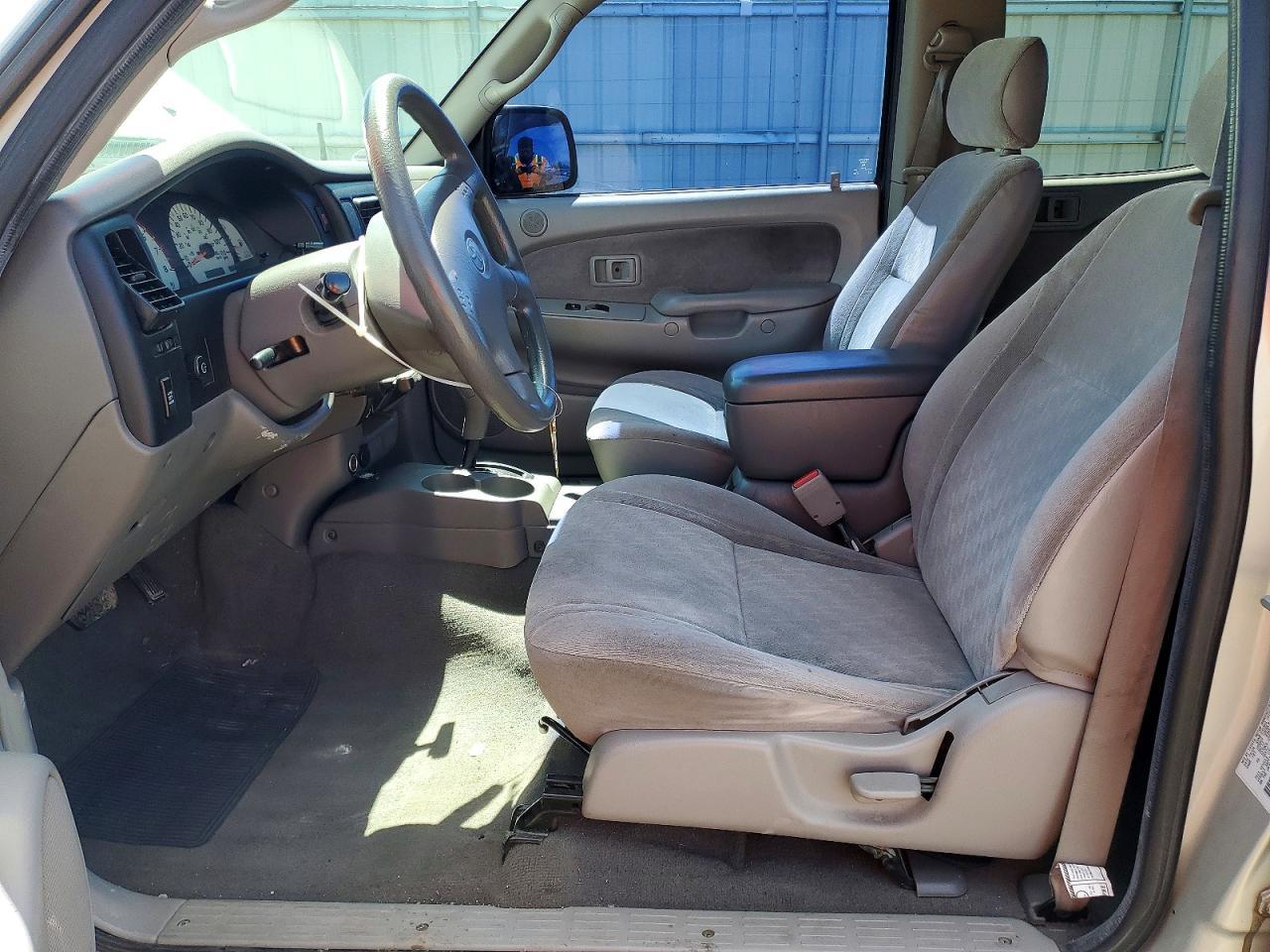 2004 TOYOTA TACOMA