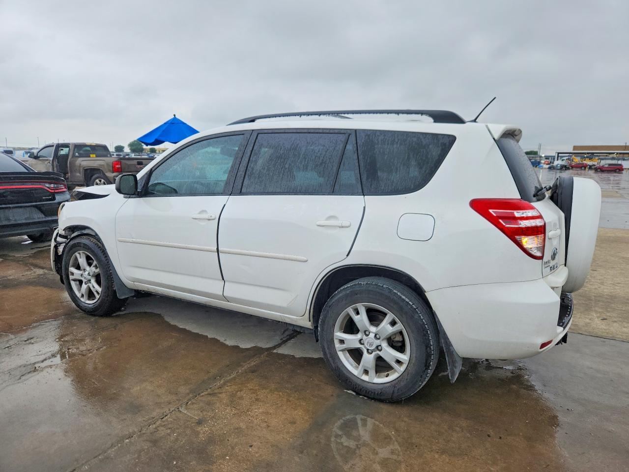 2011 TOYOTA RAV4