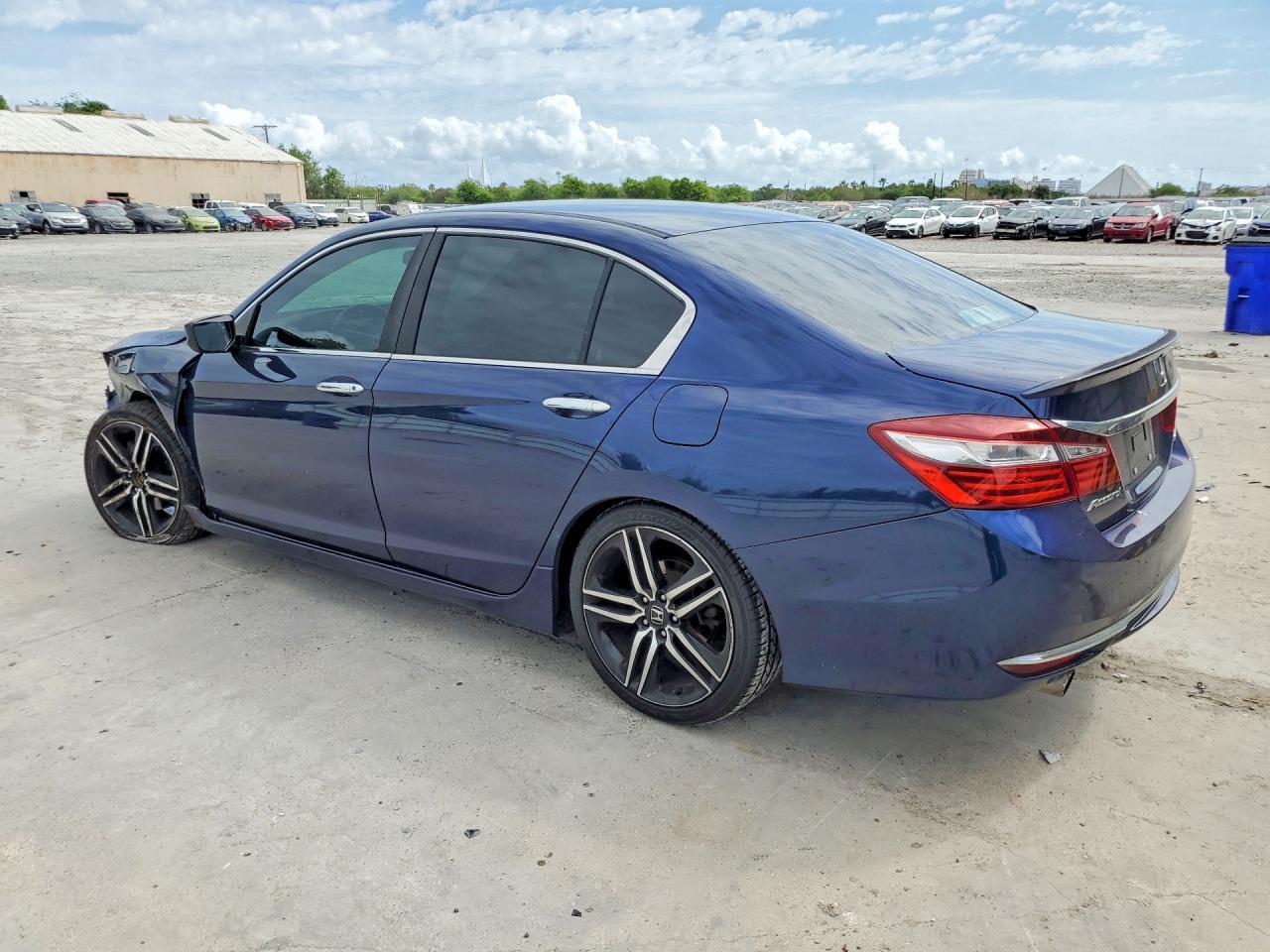 2017 HONDA ACCORD