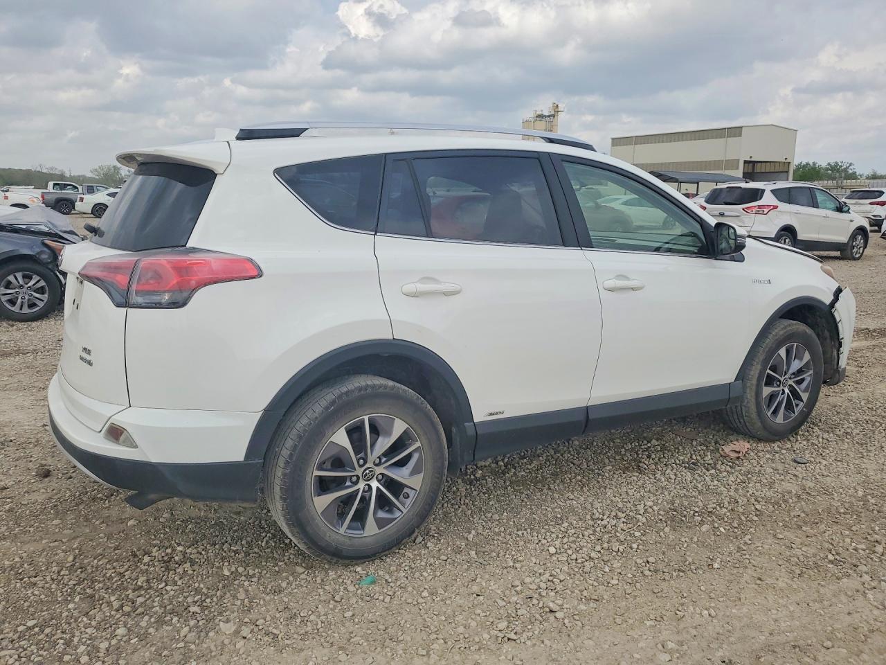 2016 TOYOTA RAV4