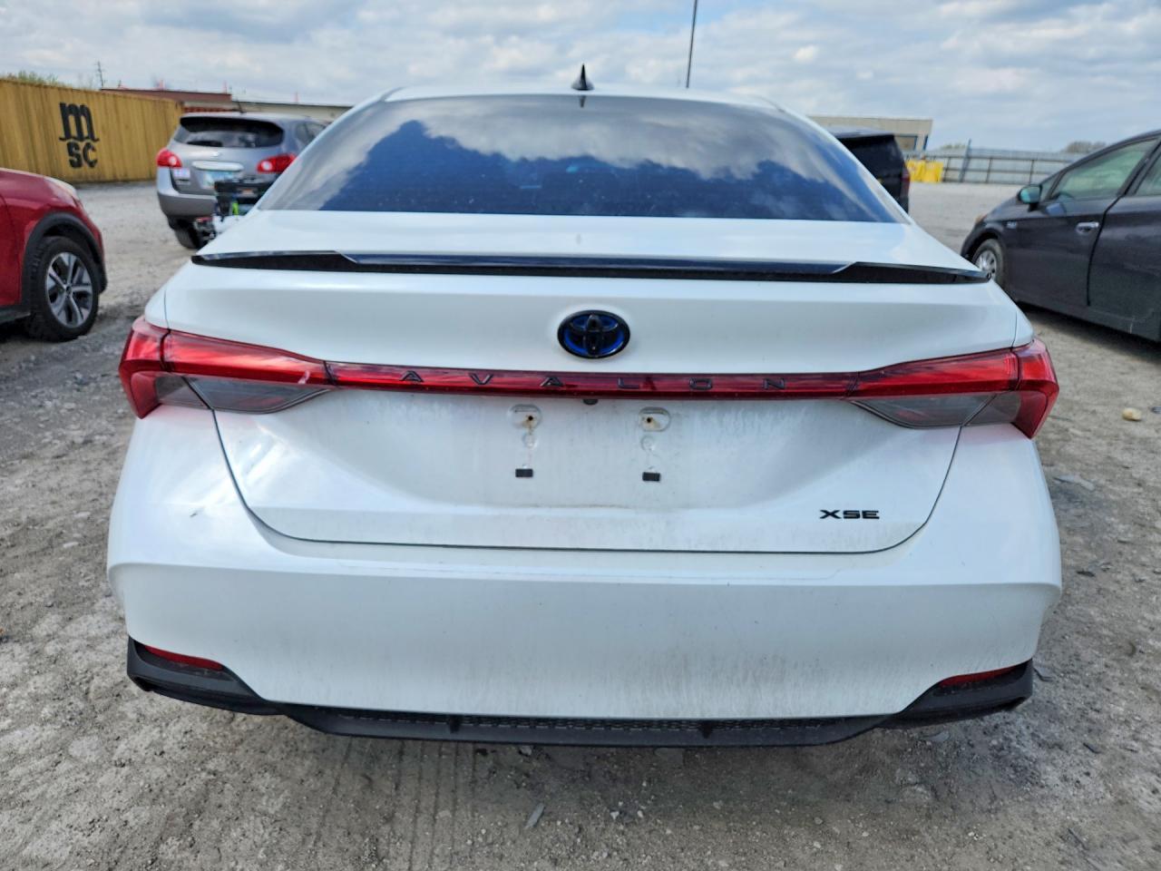 2022 TOYOTA Avalon