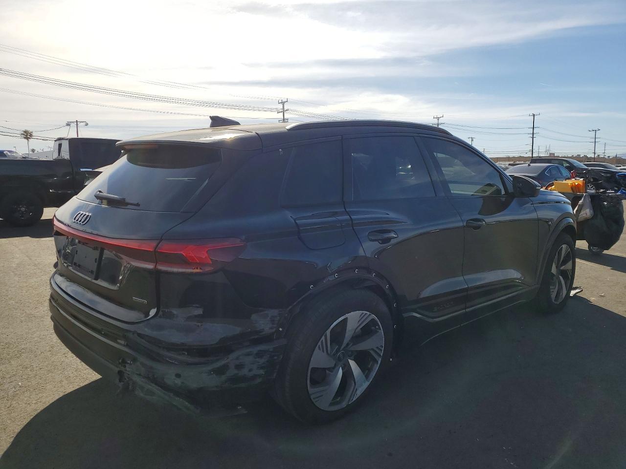 2025 AUDI Q6 e-tron