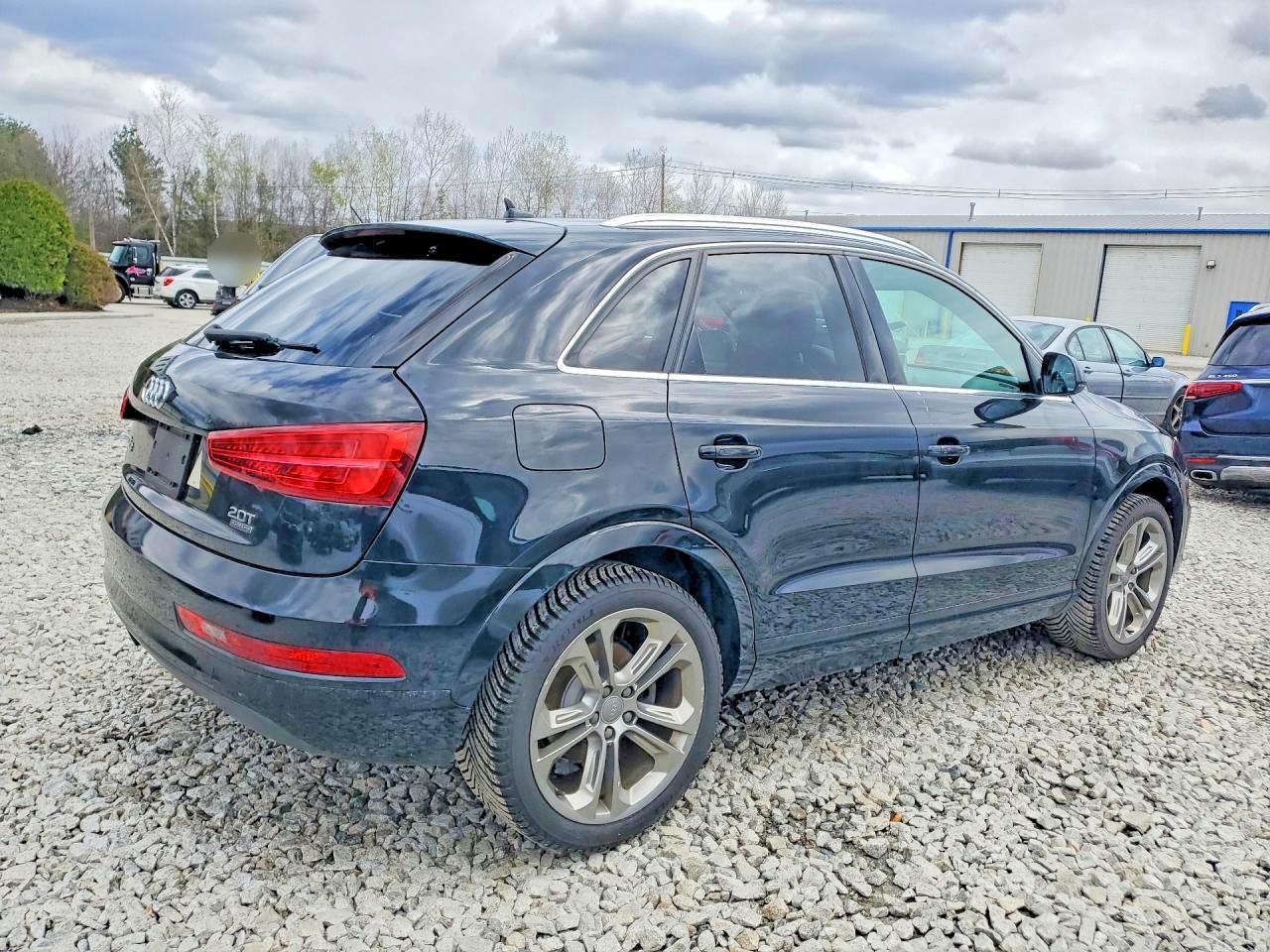 2016 AUDI Q3