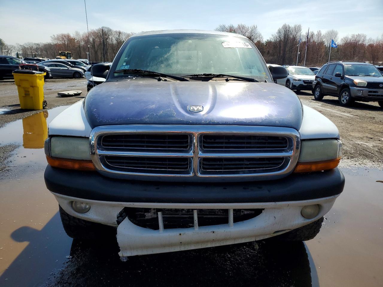 2004 DODGE Dakota