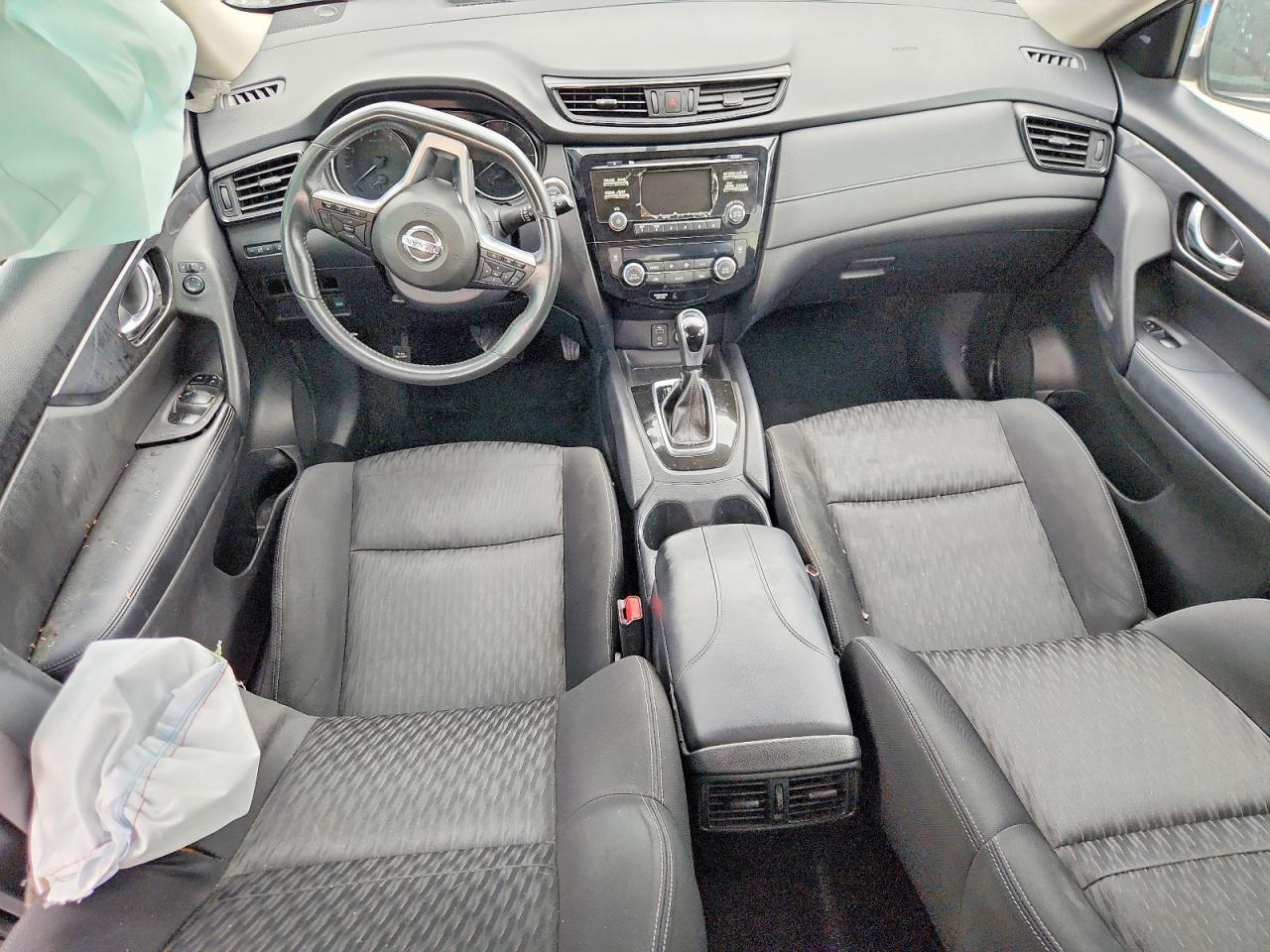 2017 NISSAN ROGUE