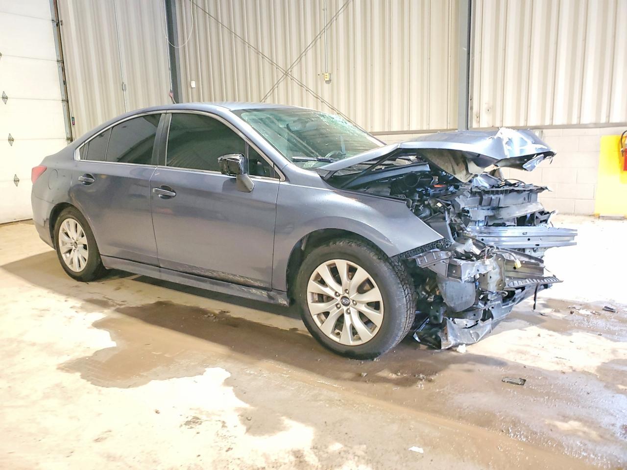 2017 SUBARU Legacy