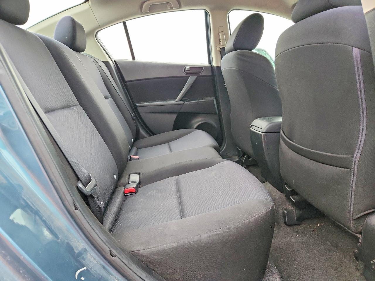 2010 MAZDA 3