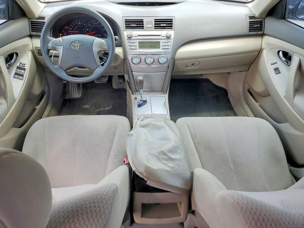 2010 TOYOTA CAMRY
