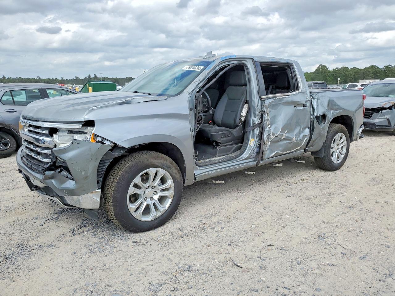 2023 CHEVROLET Silverado