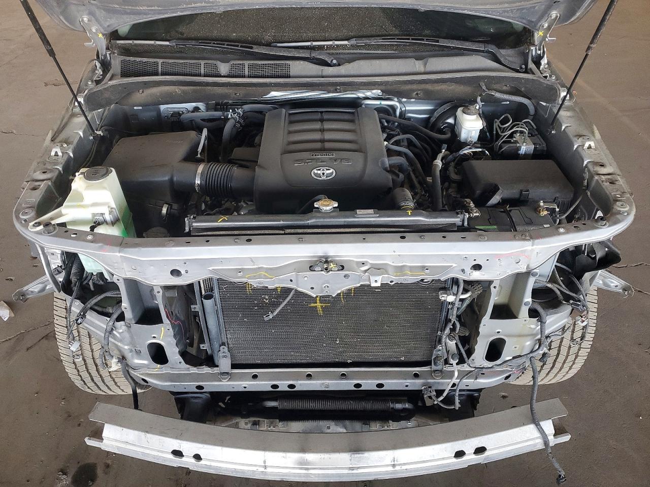 2016 TOYOTA Sequoia