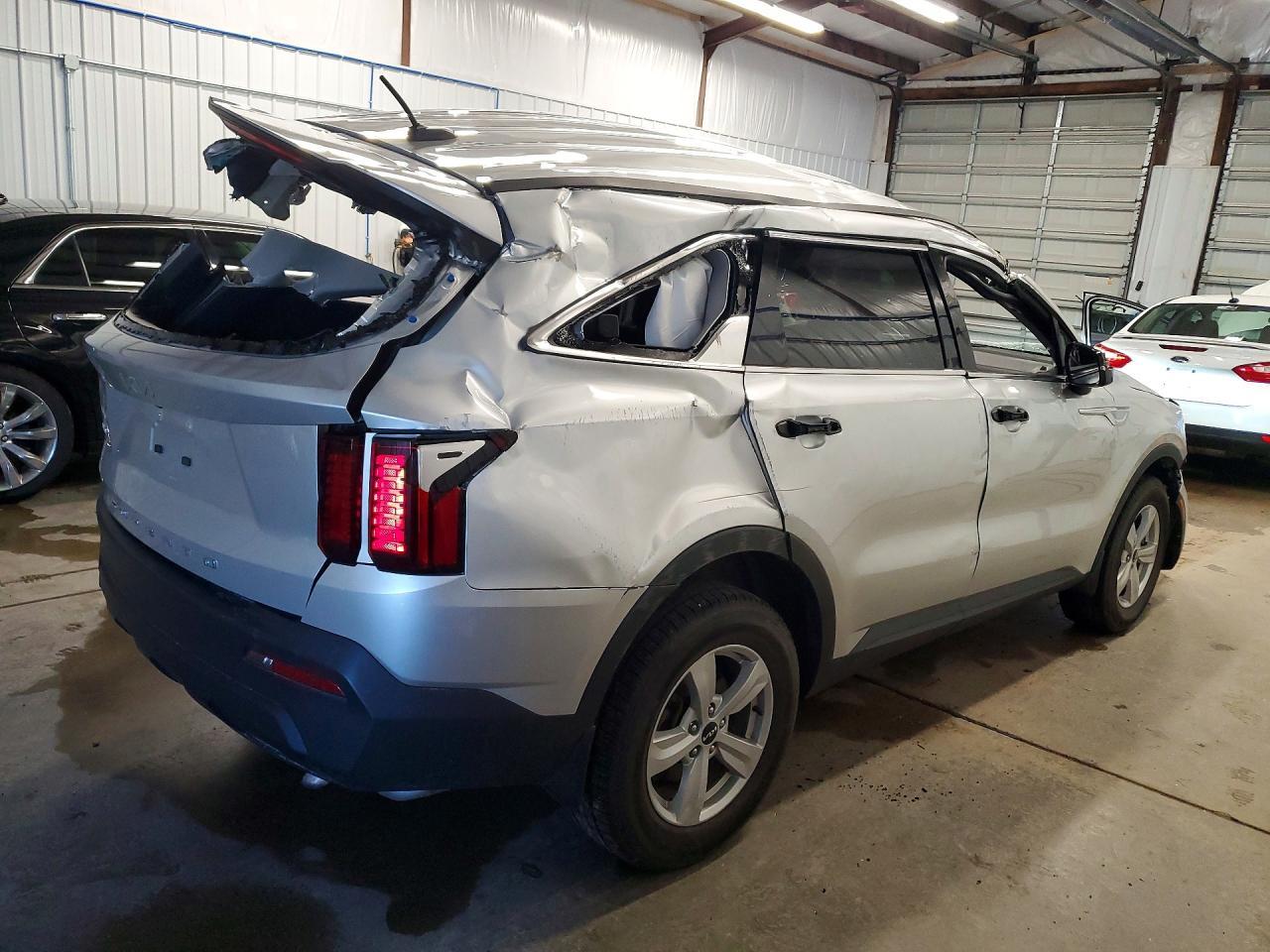 2022 KIA SORENTO