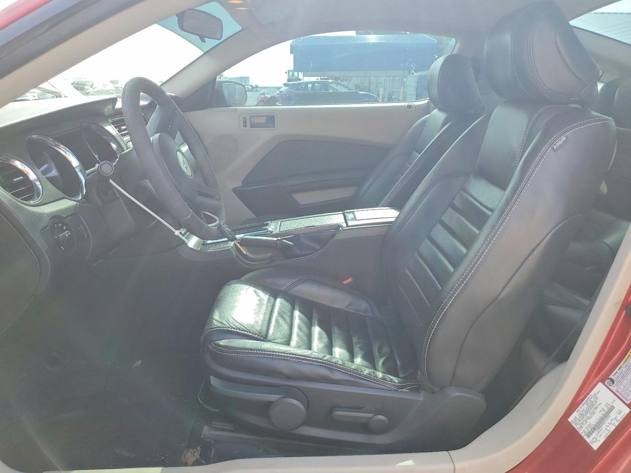 2010 FORD MUSTANG