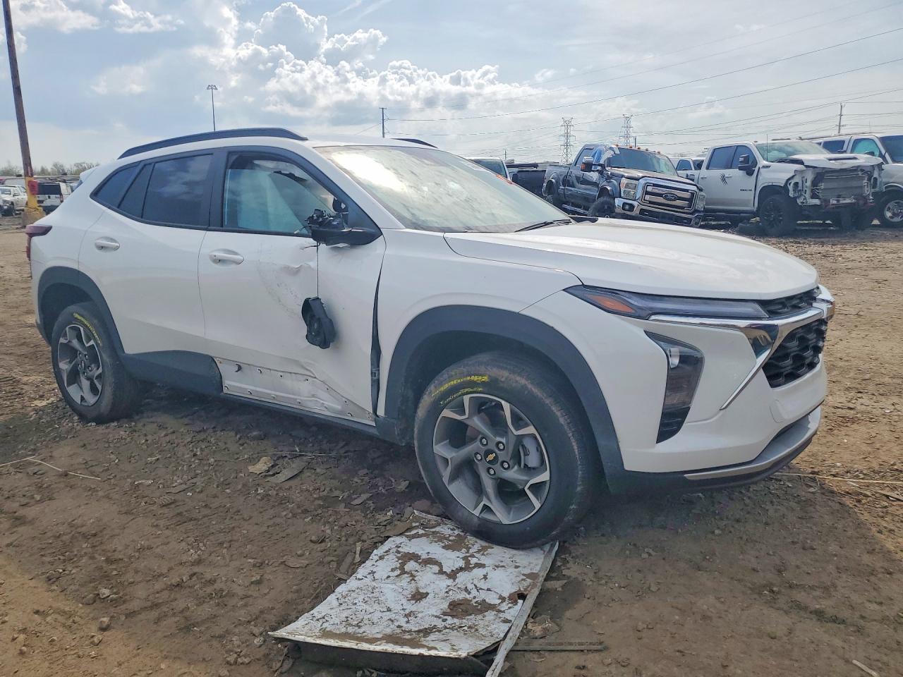 2025 CHEVROLET TRAX