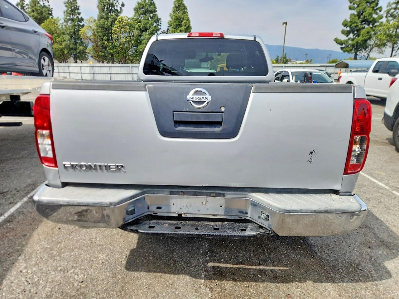 2012 NISSAN Frontier
