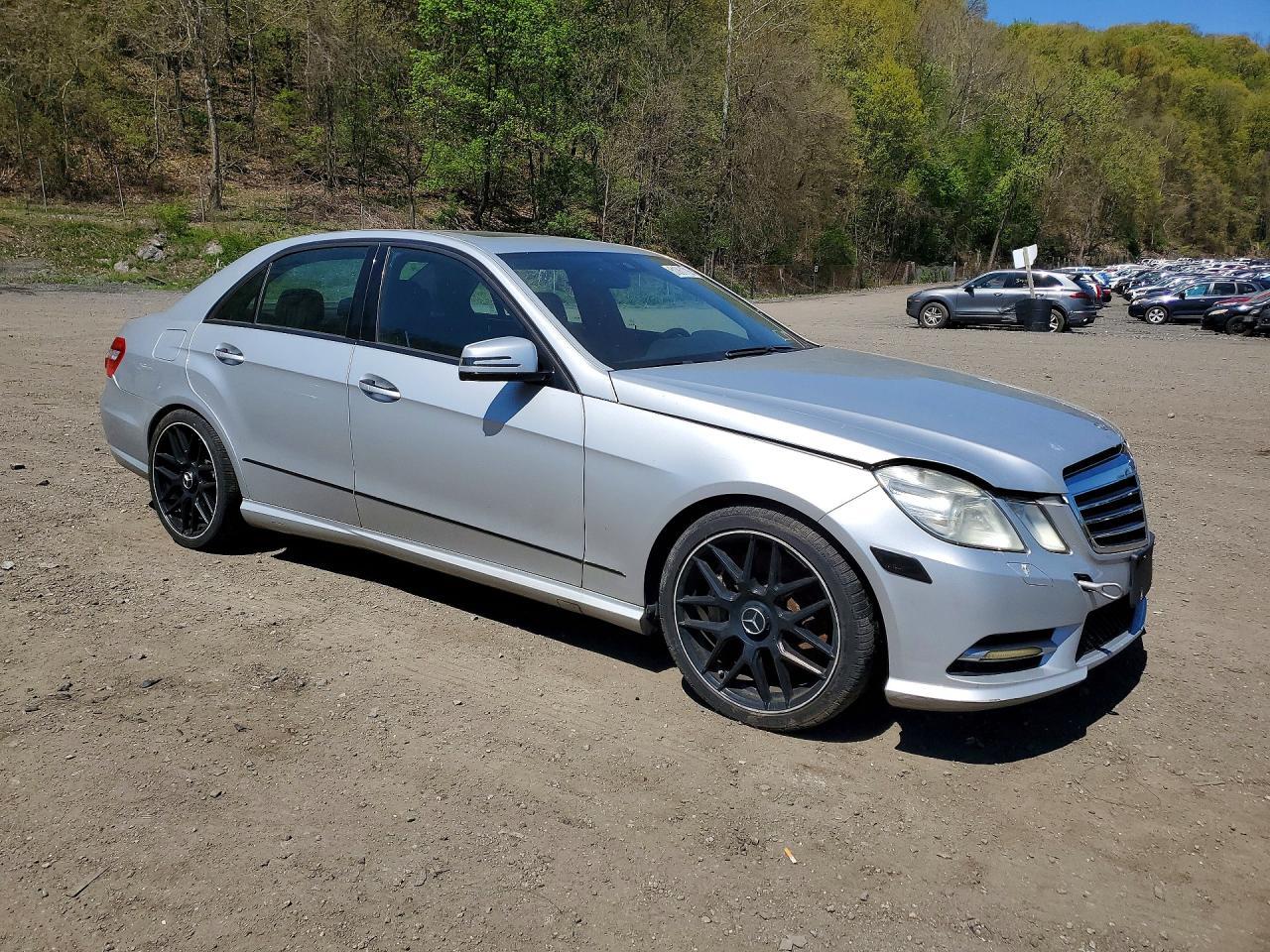 2013 MERCEDES-BENZ E-Class