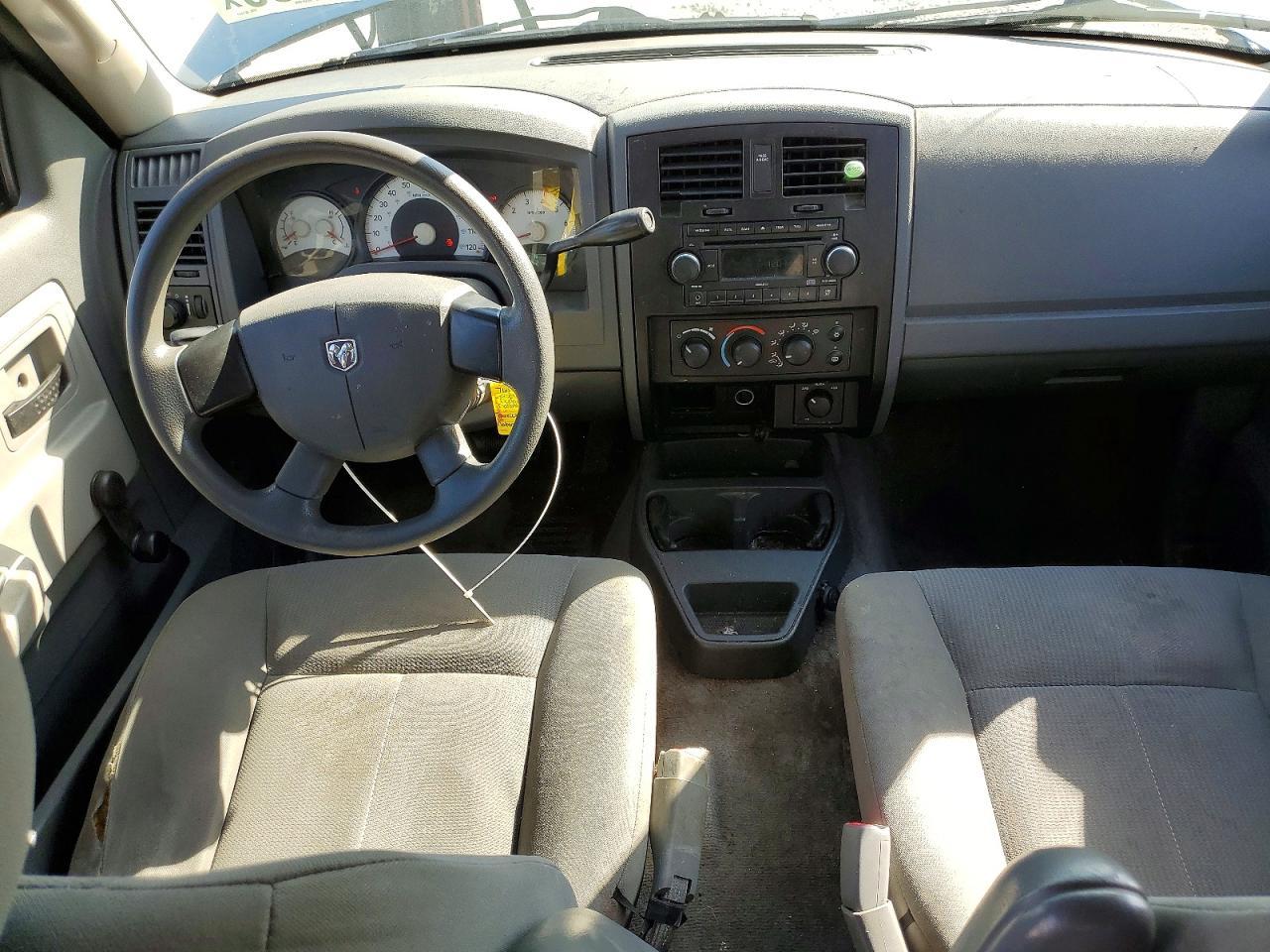 2006 DODGE Dakota
