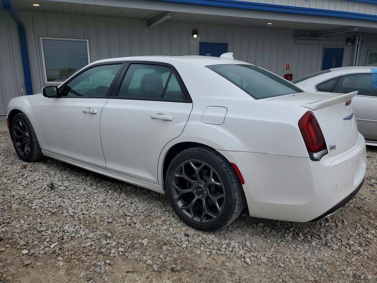 2016 CHRYSLER 300