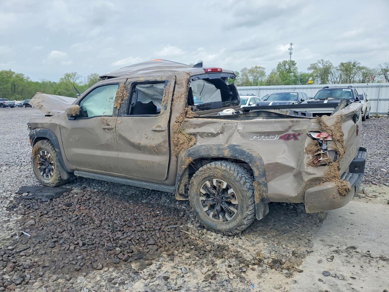 2023 NISSAN Frontier