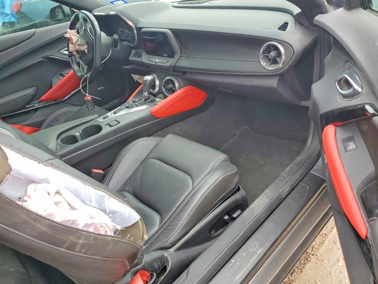 2023 CHEVROLET Camaro