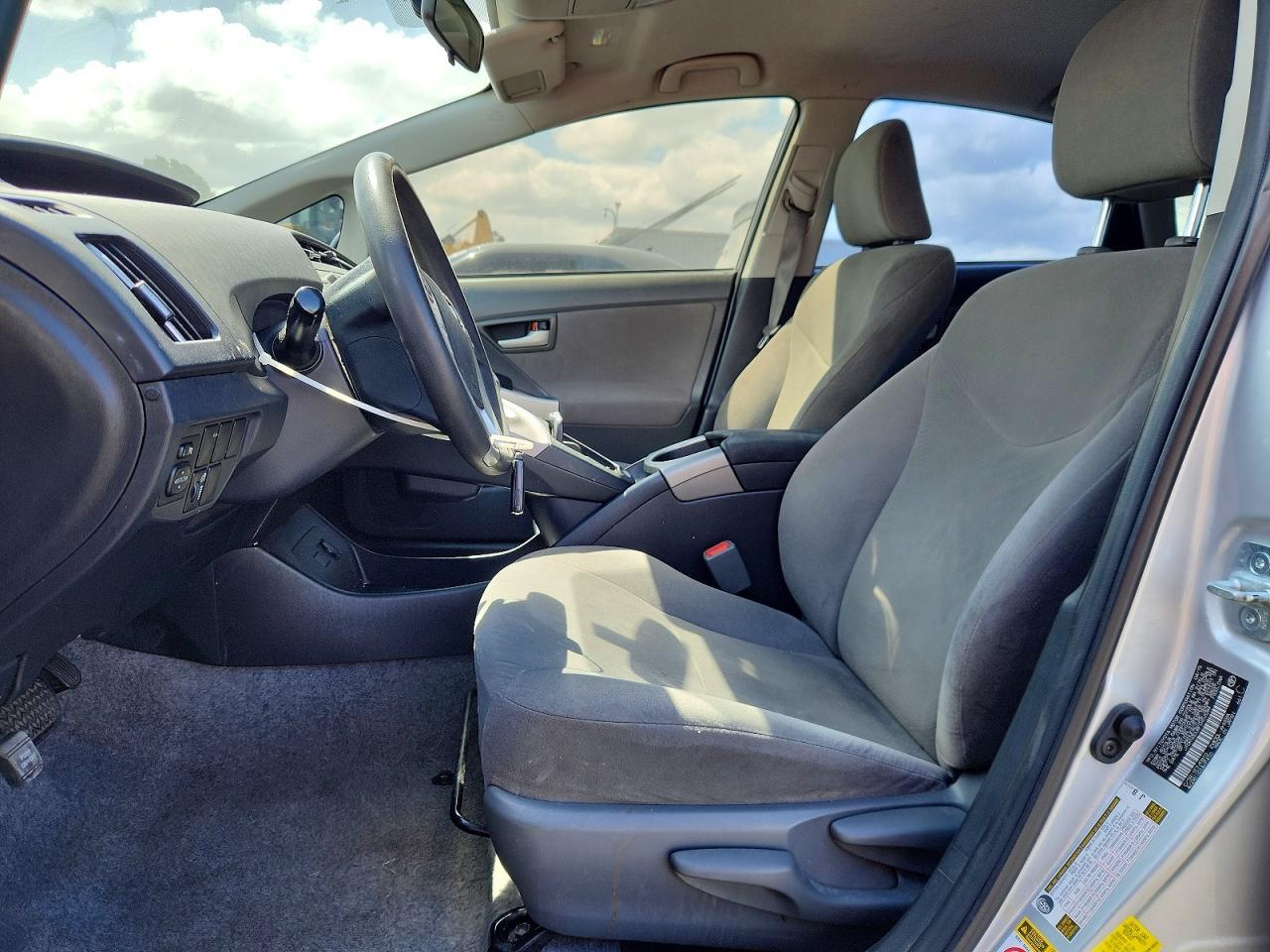 2015 TOYOTA PRIUS