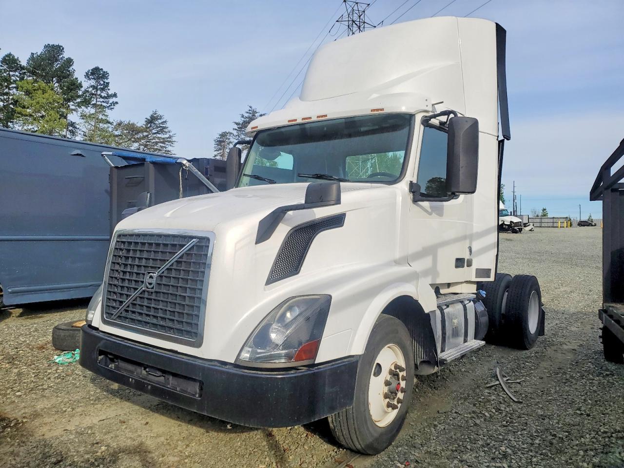 2018 VOLVO VNL