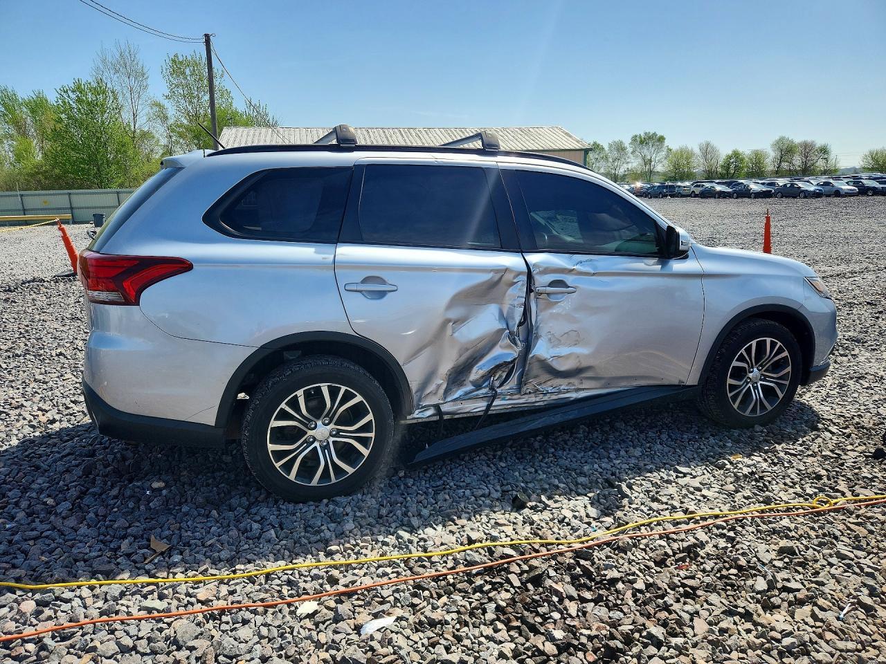 2016 MITSUBISHI outlander