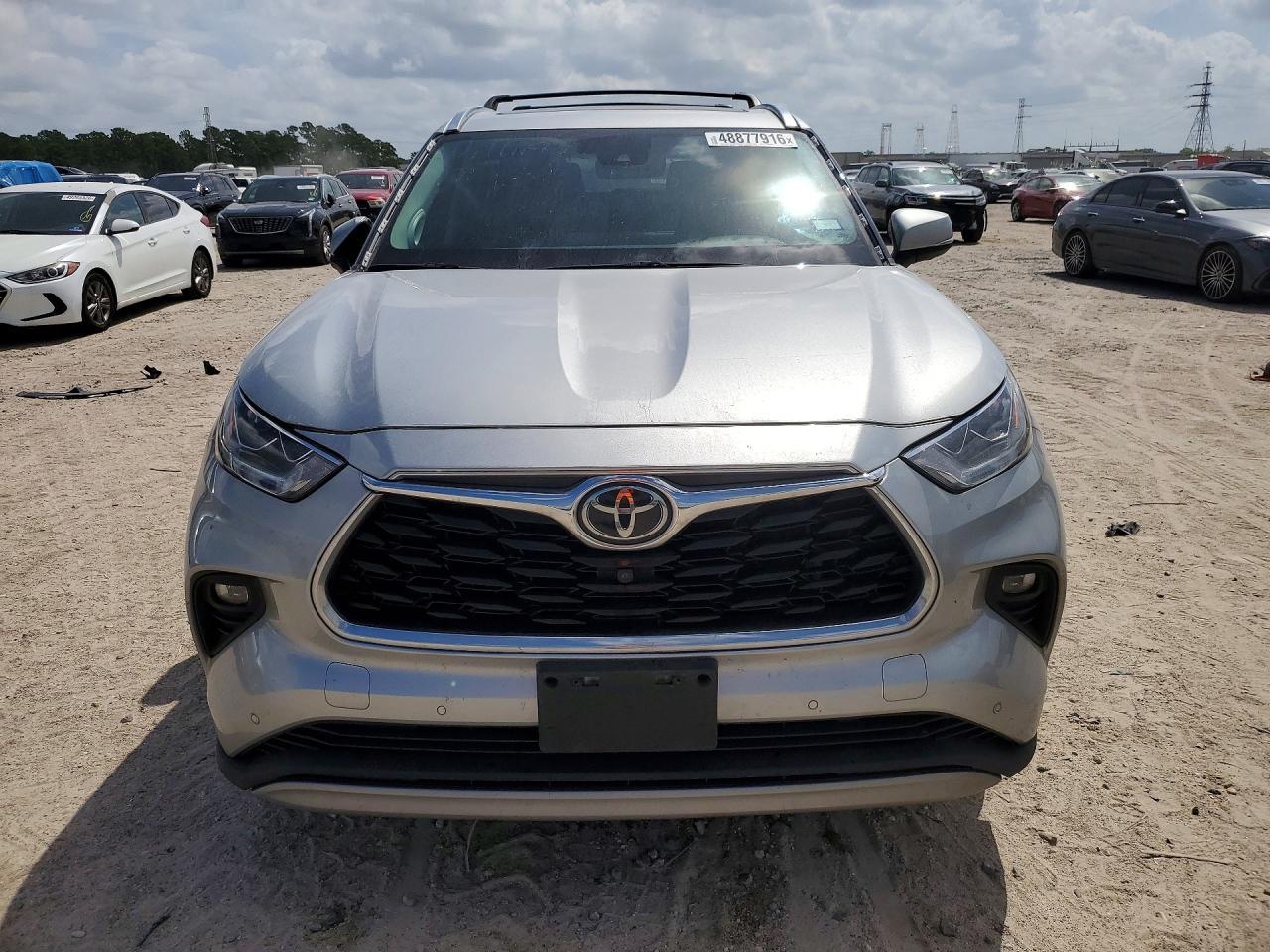 2021 TOYOTA HIGHLANDER