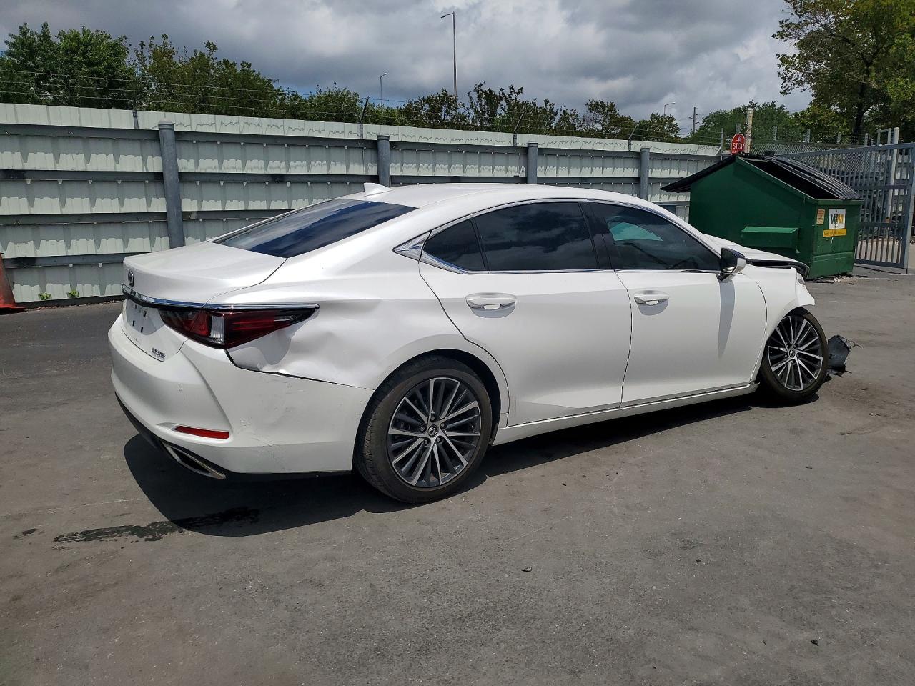 2025 LEXUS ES 350