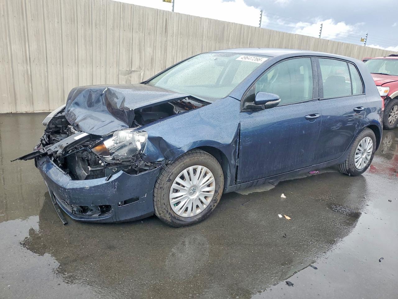 2013 VOLKSWAGEN GOLF