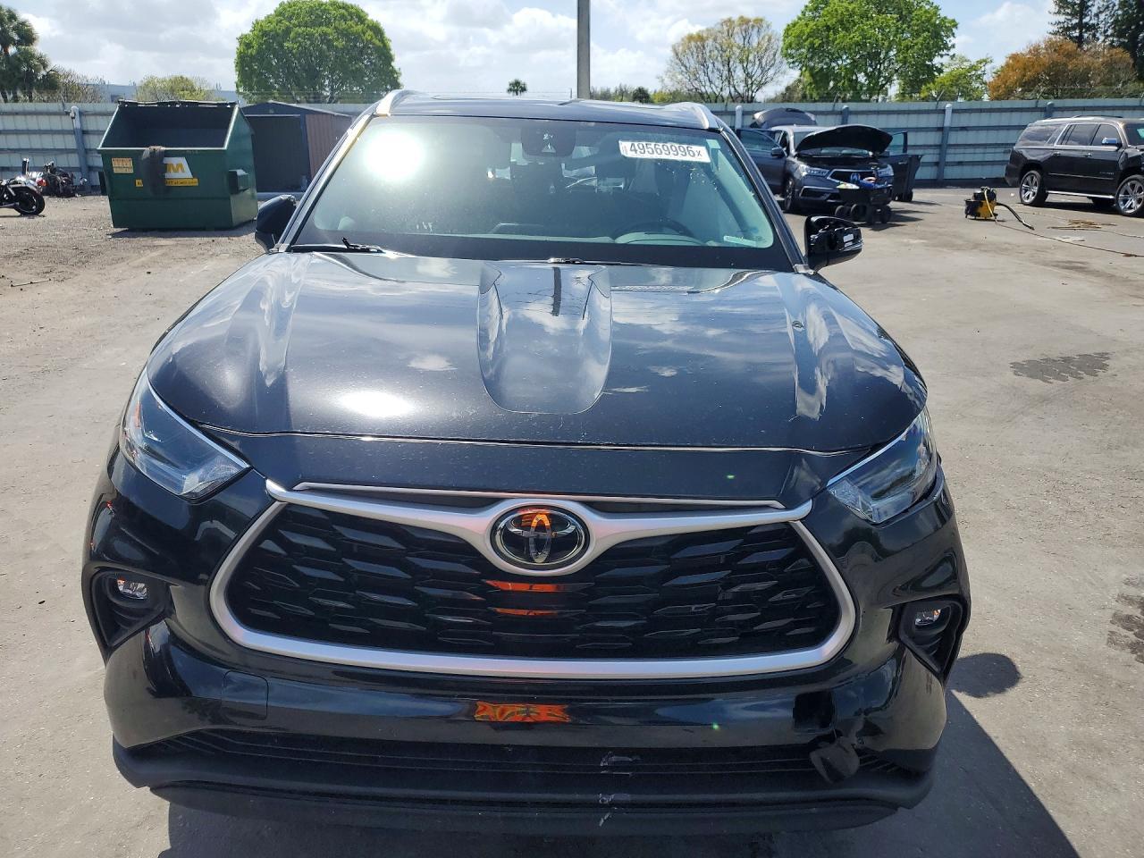 2021 TOYOTA HIGHLANDER